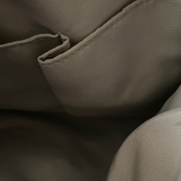 Coach Mauve Leather Shoulder Bag with Buckle Detail New - Picture 14 of 16